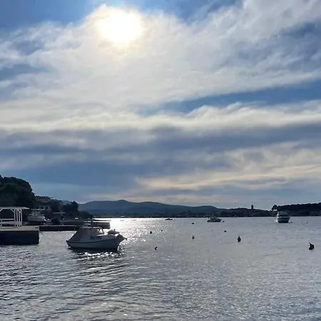 Beachfront Near Sibenik Apartment Brodarica (Sibenik-Knin)