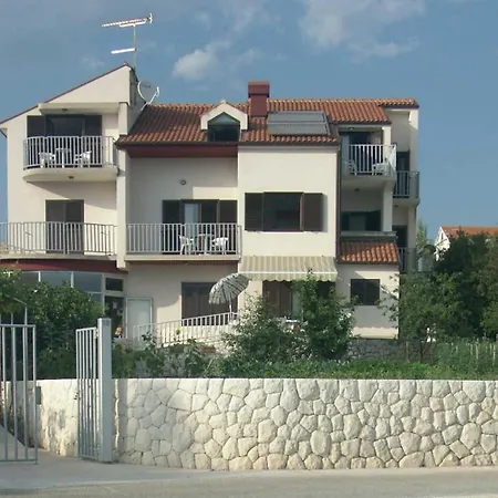 Beachfront Near Sibenik * Brodarica (Sibenik-Knin)