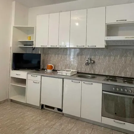 Apartment Beachfront Near Sibenik *