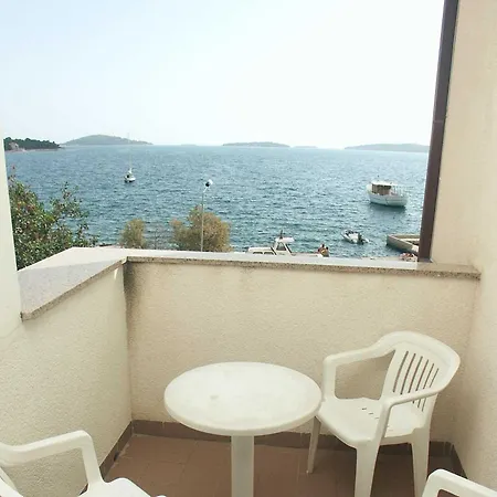 Beachfront Near Sibenik * Brodarica (Sibenik-Knin)